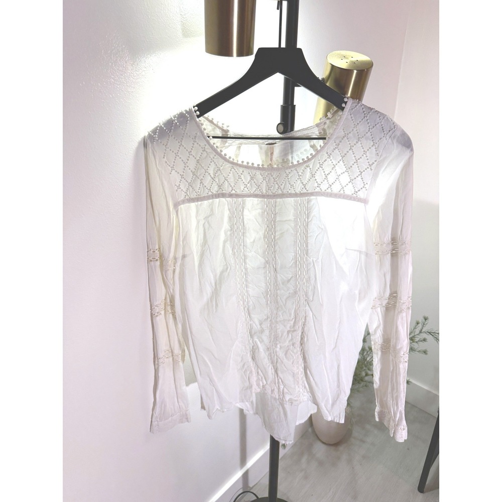 Free People blouse S beaded boho white 100% cotton day wear jeans top eyelet EUC